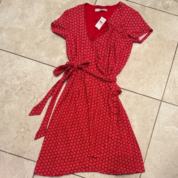 LOFT Dresses & Skirts - LOFT Red Floral Midi Dress